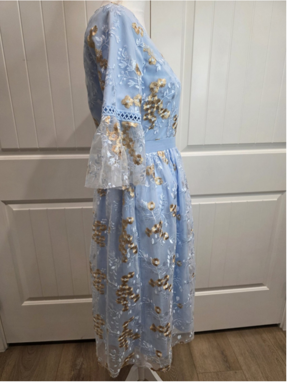 Polagram Blue Floral Embroidered Mesh Tulle Midi Dress NWT Sz S Short Bell Sleev - Picture 5 of 12